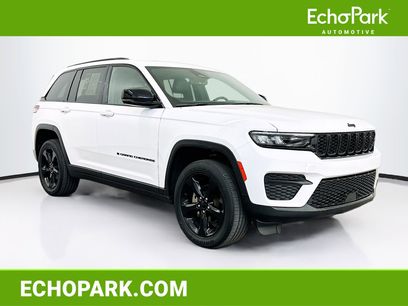 Used 2023 Jeep Grand Cherokee Altitude