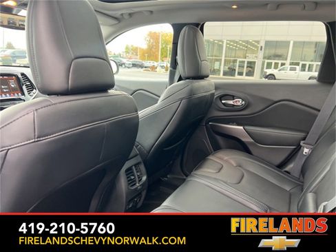 Used 2022 Jeep Cherokee Limited image 40