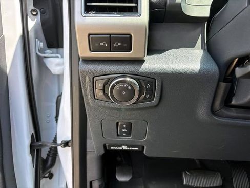 Used 2022 Ford F250 Lariat w/ Tremor Off-Road Package AWD/4WD image 23