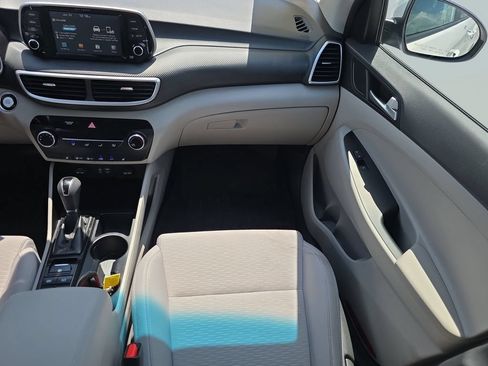 Used 2019 Hyundai Tucson Value FWD image 16