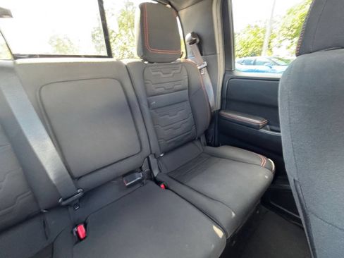 Used 2026 Nissan Frontier PRO-4X AWD/4WD image 37