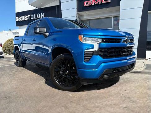 Used 2023 Chevrolet Silverado 1500 RST w/ Convenience Package II image 3