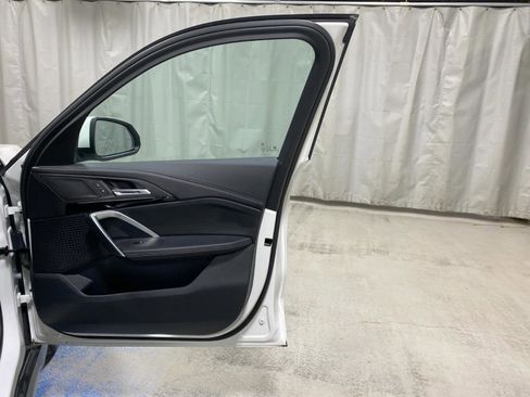 Used 2025 BMW X1 xDrive28i w/ Technology Package image 21