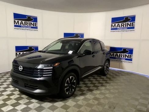 Used 2025 Nissan Kicks SV w/ SV Premium Package AWD/4WD image 6