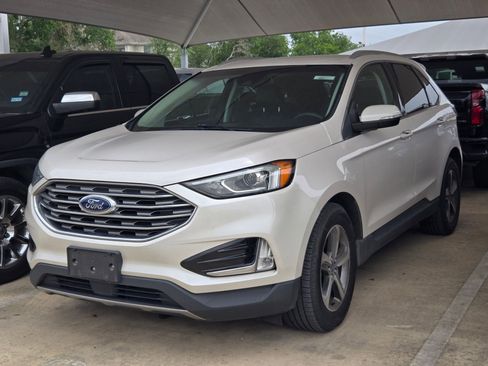 Used 2019 Ford Edge SEL w/ Equipment Group 201A FWD image 3