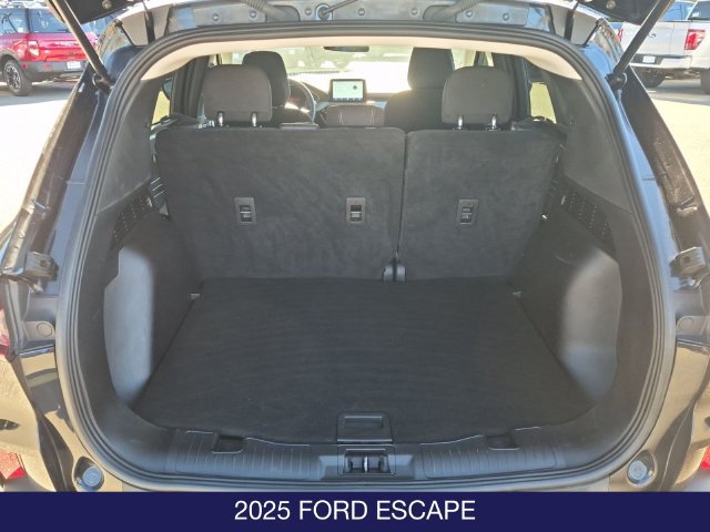 Used 2025 Ford Escape Active FWD image 10