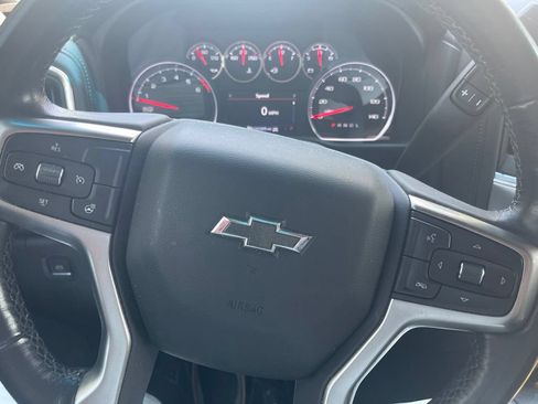 Used 2021 Chevrolet Silverado 1500 LT Trail Boss w/ Convenience Package II AWD/4WD image 14