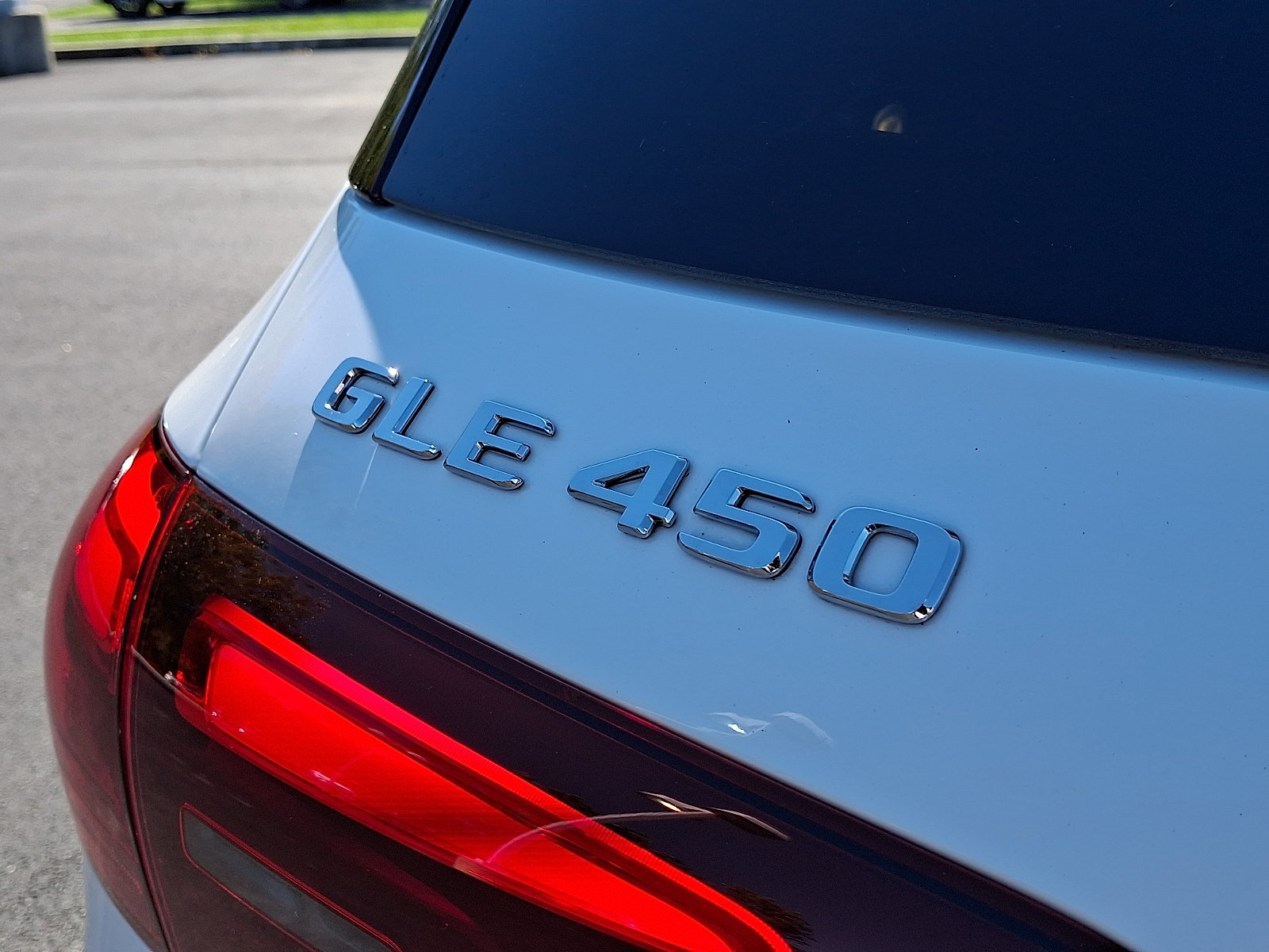 Certified 2026 Mercedes-Benz GLE 450 4MATIC image 32