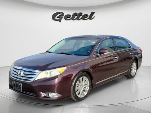 Used 2011 Toyota Avalon Limited image 1