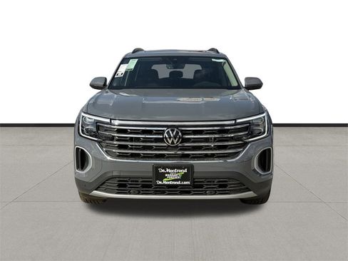 New 2026 Volkswagen Atlas SE image 2