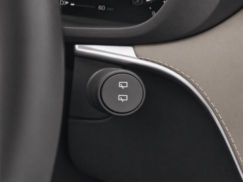 Certified 2026 Volvo XC60 B5 Plus AWD/4WD image 12
