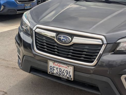 Used 2019 Subaru Forester Limited AWD/4WD image 9