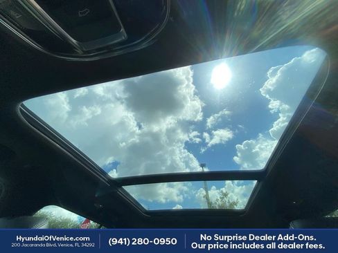 Used 2022 Jeep Grand Cherokee Overland AWD/4WD image 5