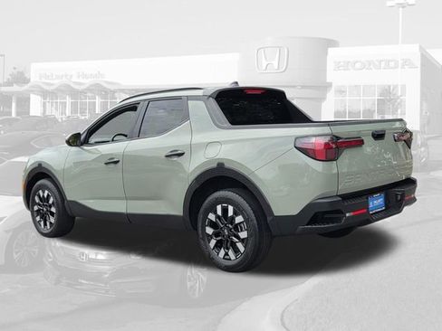 Used 2025 Hyundai Santa Cruz SEL FWD image 3