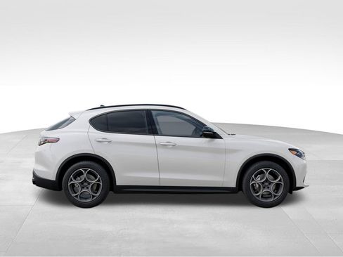 New 2025 Alfa Romeo Stelvio Sprint w/ Convenience Package AWD/4WD image 22