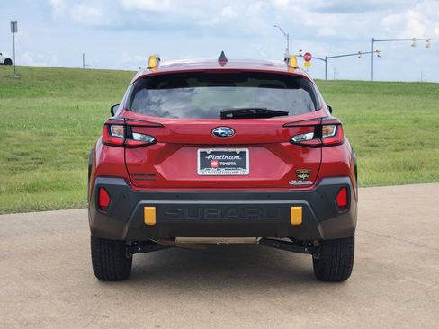 Used 2024 Subaru Crosstrek 2.5i Wilderness w/ Crosstrek Mirror Package AWD/4WD image 8