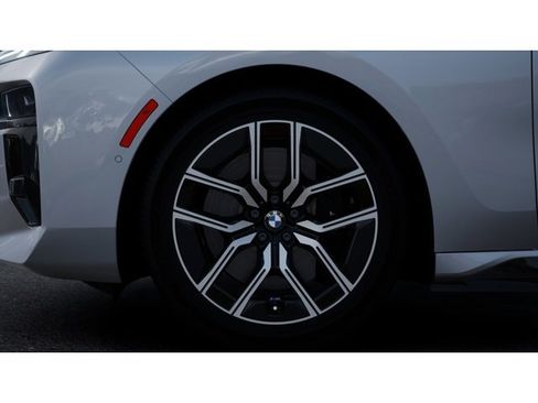 New 2026 BMW i7 eDrive50 w/ M Sport Package RWD image 7
