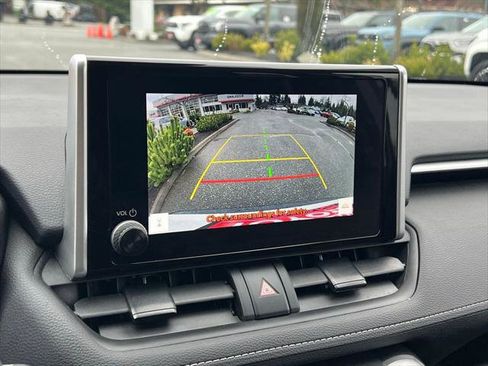 Certified 2025 Toyota RAV4 XLE AWD/4WD image 25