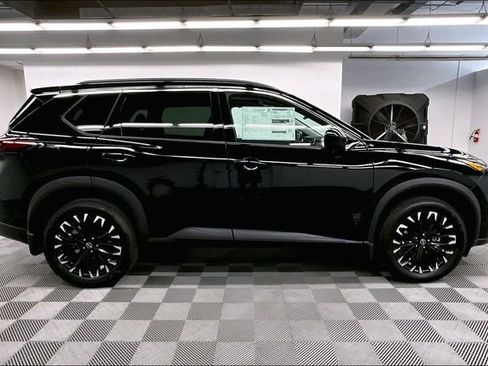 New 2026 Nissan Rogue SV FWD image 19