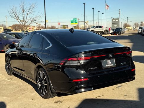 Used 2024 Honda Accord Touring image 6