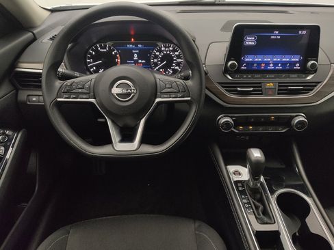 Used 2023 Nissan Altima 2.5 SV image 22