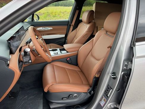 New 2026 Genesis GV70 2.5T Advanced AWD/4WD image 18