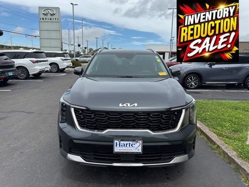 Used 2024 Kia Sorento S AWD/4WD image 4