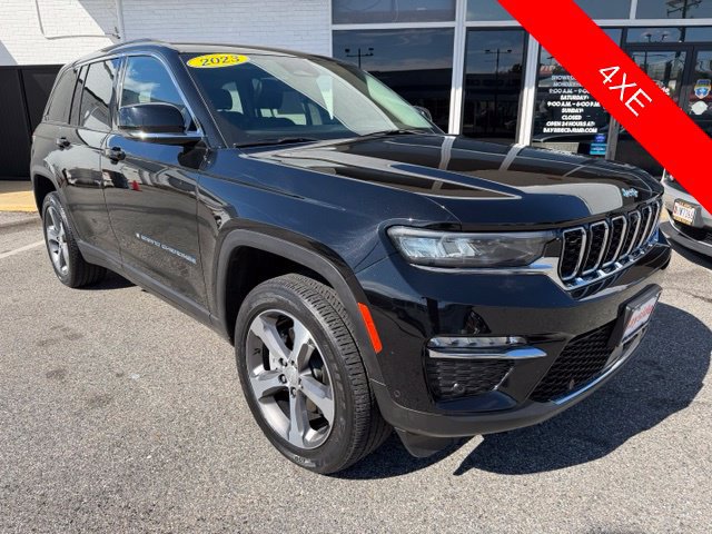 Used 2023 Jeep Grand Cherokee 4WD 4xe w/ Luxury Tech Group II image 4