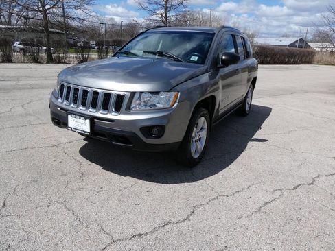 Used 2013 Jeep Compass Latitude w/ Sun/Sound Group image 1