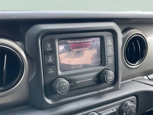 Used 2020 Jeep Wrangler Sport image 17