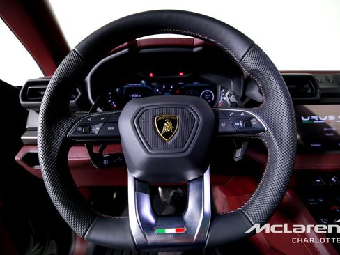 Used 2025 Lamborghini Urus S AWD/4WD image 14