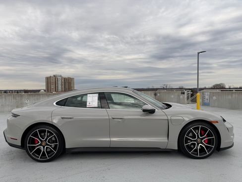 Certified 2023 Porsche Taycan 4S image 8