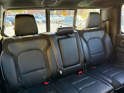Used 2023 RAM 1500 Laramie image 24