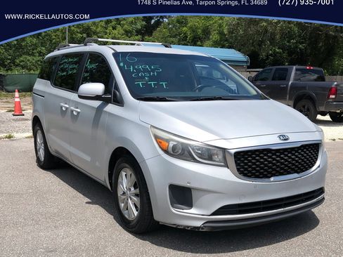 Used 2016 Kia Sedona LX w/ LX Essentials Premium Package FWD image 1