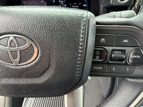 New 2026 Toyota 4Runner Limited AWD/4WD image 20