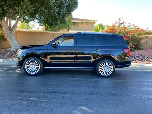 Used 2024 Ford Expedition Limited image 79