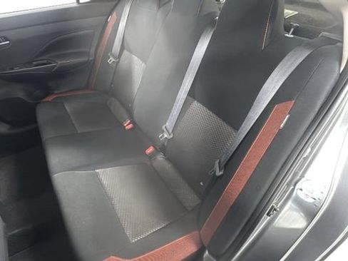 Used 2025 Nissan Versa SR image 12