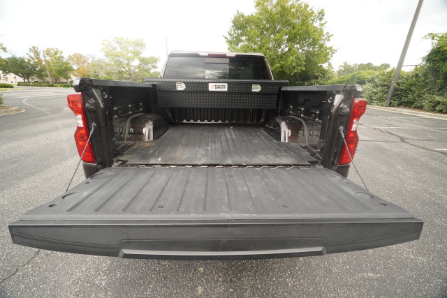 Used 2019 Chevrolet Silverado 1500 LT w/ All-Star Edition RWD image 11