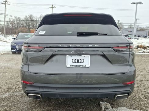 Used 2019 Porsche Cayenne Base image 5