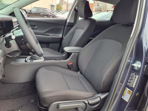 New 2026 Hyundai Kona SE image 5