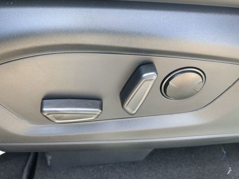 New 2025 Ford Explorer Active w/ Active Comfort Package image 54