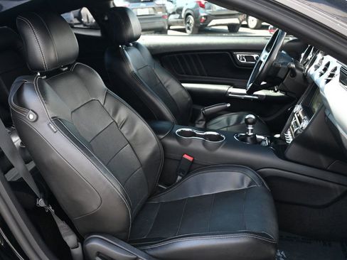 Used 2017 Ford Mustang GT Premium w/ Black Accent Package RWD image 19