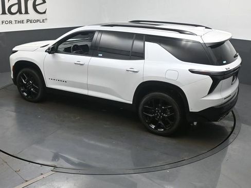 Used 2024 Chevrolet Traverse RS w/ LPO, Floor Liner Package image 43