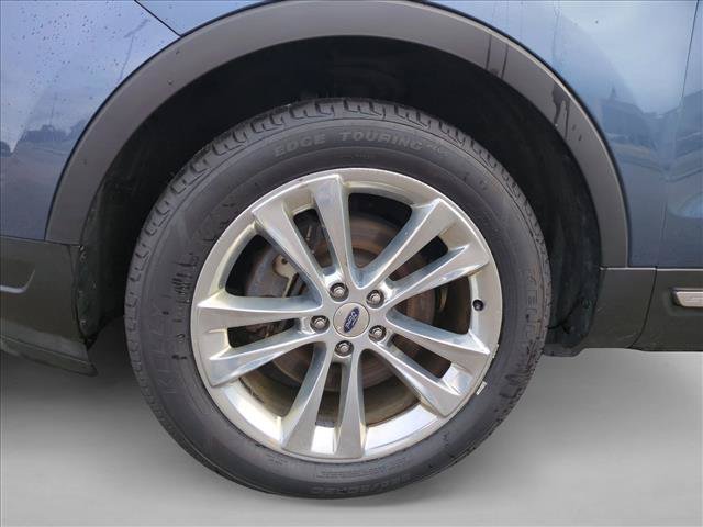 Used 2018 Ford Explorer XLT w/ Equipment Group 202A AWD/4WD image 26