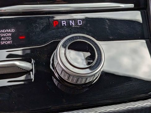 New 2026 Jeep Grand Cherokee Laredo image 22