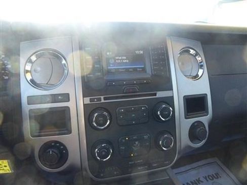 Used 2017 Ford Expedition EL XLT image 16