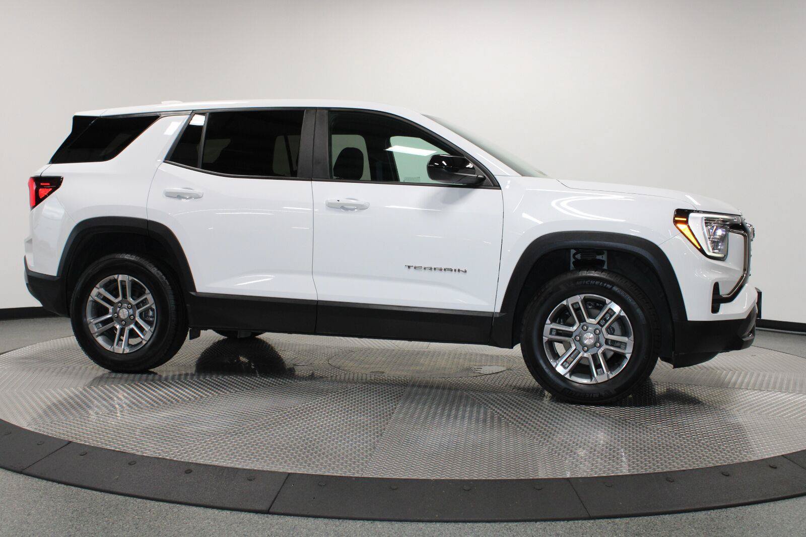 Certified 2026 GMC Terrain Elevation FWD image 14