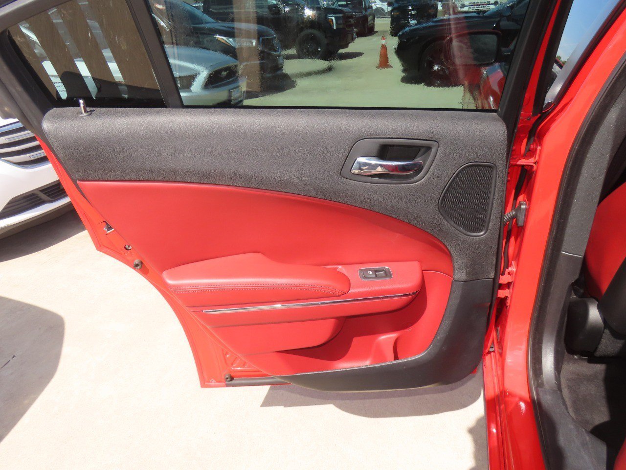 Used 2014 Dodge Charger SXT Plus RWD image 18
