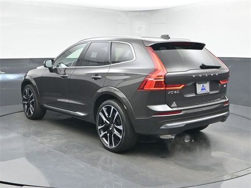 Used 2023 Volvo XC60 B5 Ultimate w/ Protection Package Premier image 6