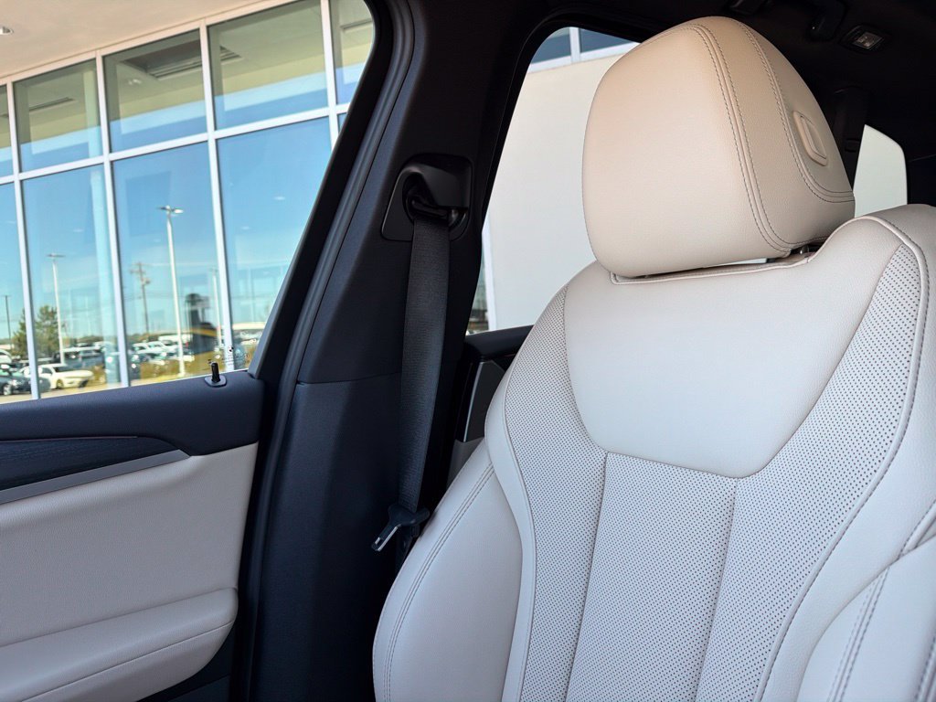 Used 2023 BMW X3 sDrive30i w/ Premium Package RWD image 24